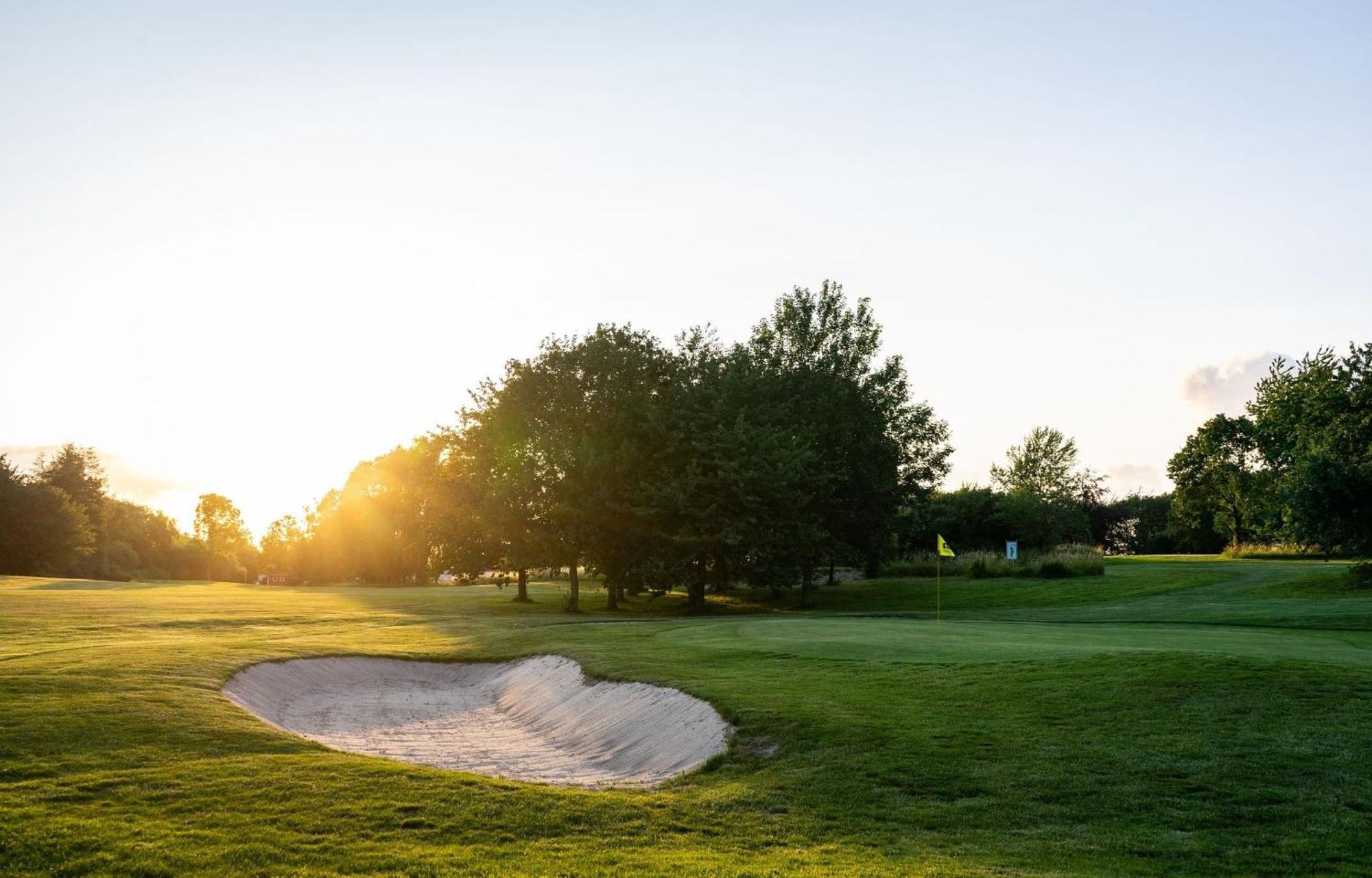 Golfplatz Ploener See Kleiner Ploener See Bosau Exteriör bild